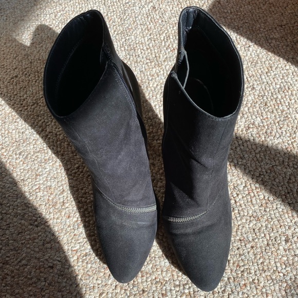 Kelly & Katie Leopard-Heeled Stiletto High Heel Booties with Zipper Pattern - Picture 2 of 8